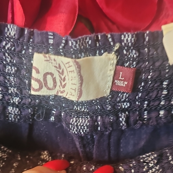 SO NWT Women's Blue and White Pants with Relaxed Fit Size Large - Picture 4 of 10